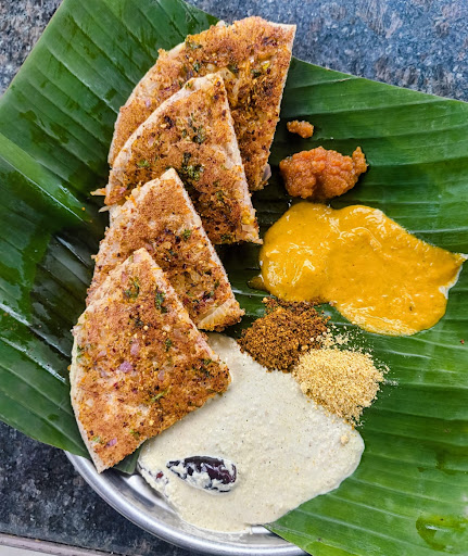 Onion Ragi Utappam